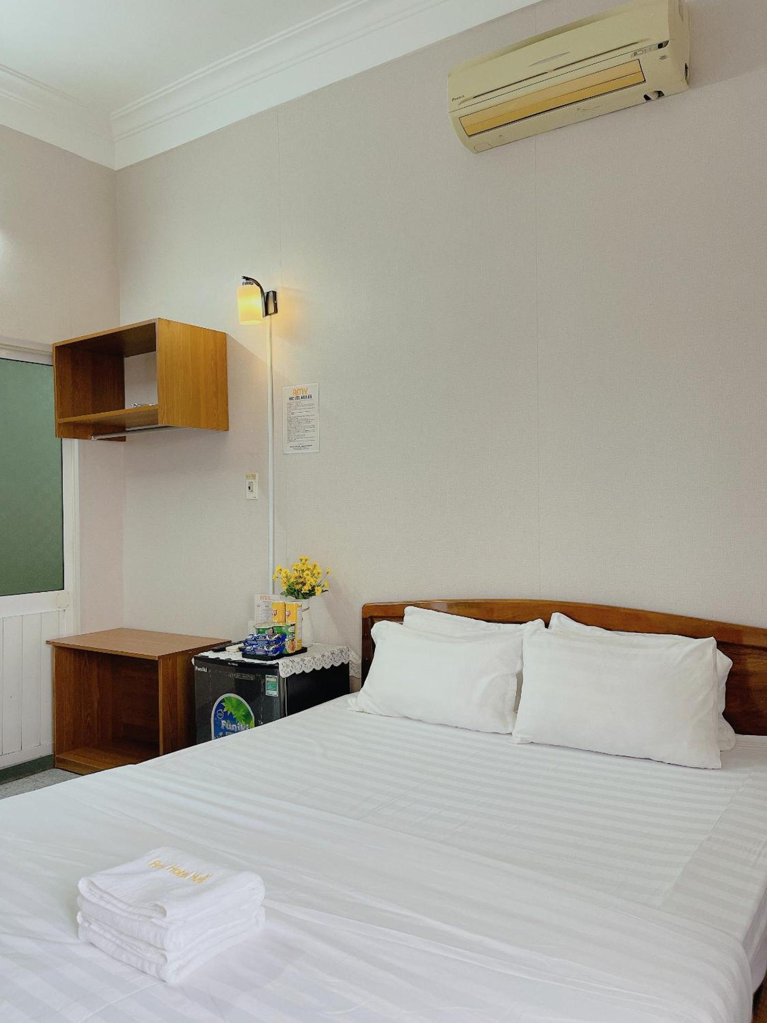 Amy Hotel Hue Exterior photo